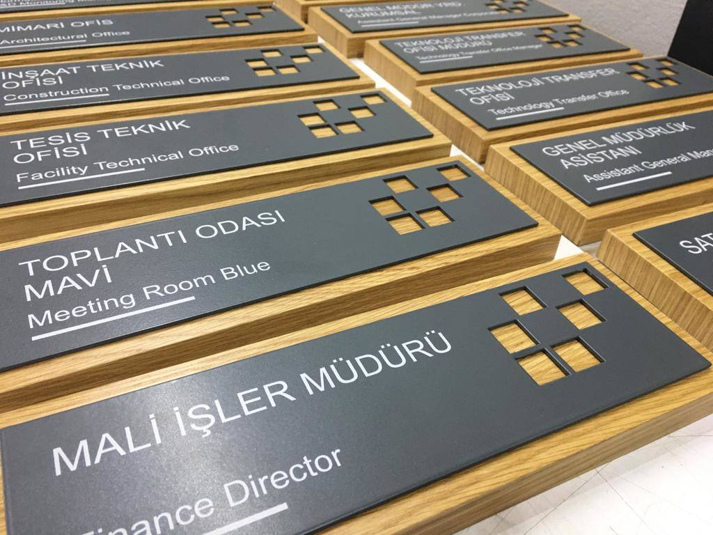 Ofisler İçin En Çok Tercih Edilen Yönlendirme Ürünleri