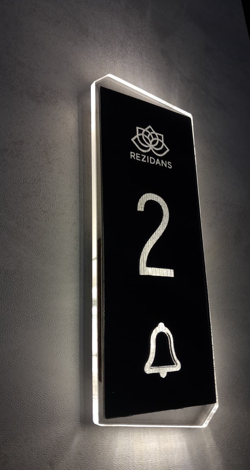 Lotus Serisi Işıklı Kapı Numarası